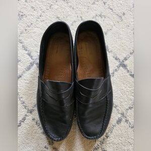 G.H. Bass & Co. Black Leather Men's Weejuns Slip-Ons